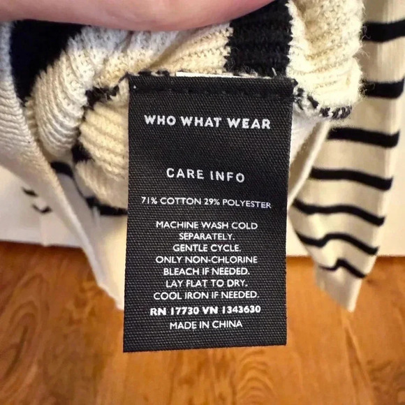 Who What Wear Striped Sweater Button Crewneck size XS - Picture 4 of 11